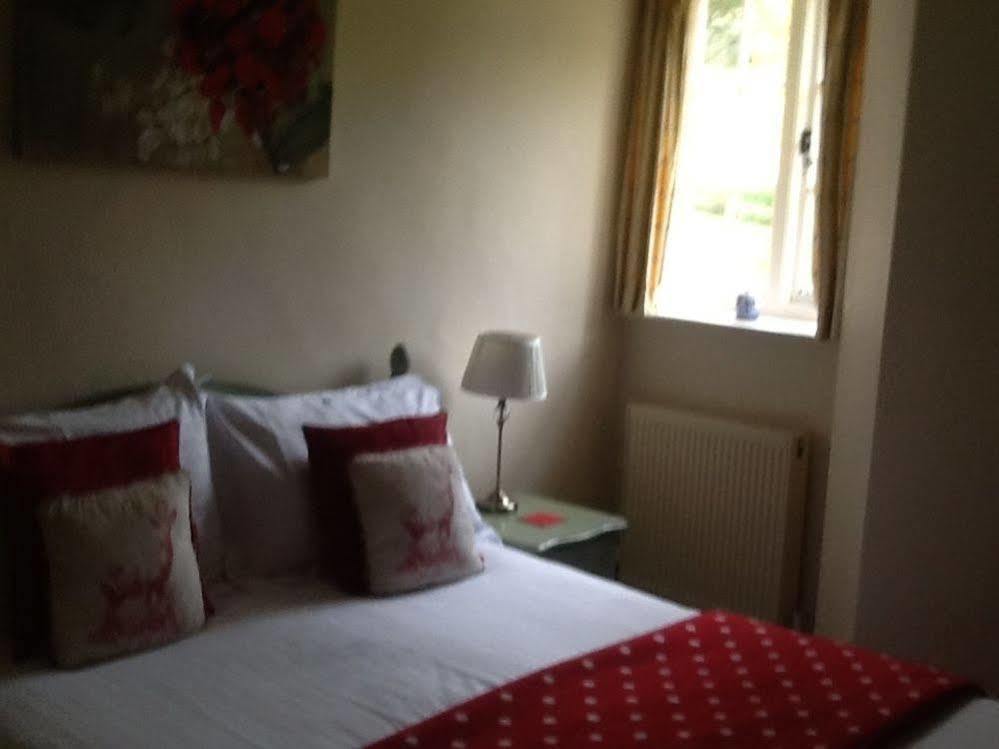 Buckley Farmhouse B & B Сидмаут Экстерьер фото